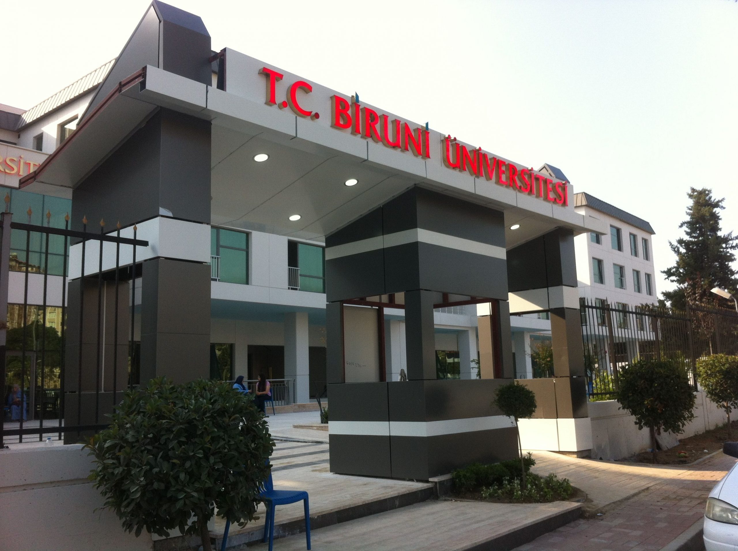 Kampüs Meydanı