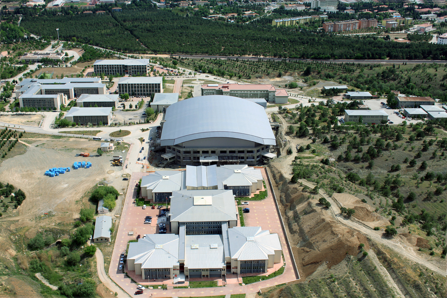 Kampüs Meydanı