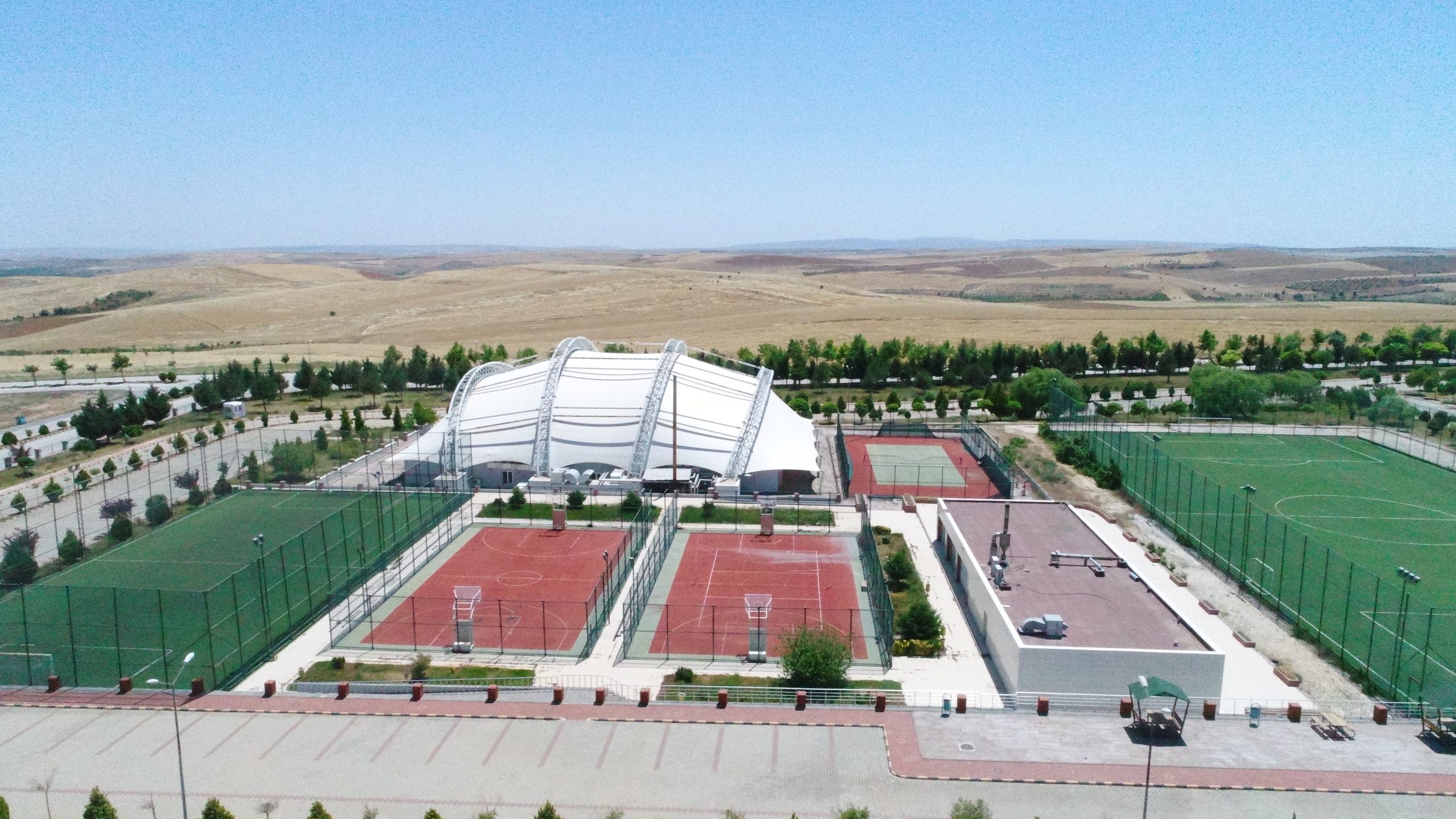 Kampüs Meydanı