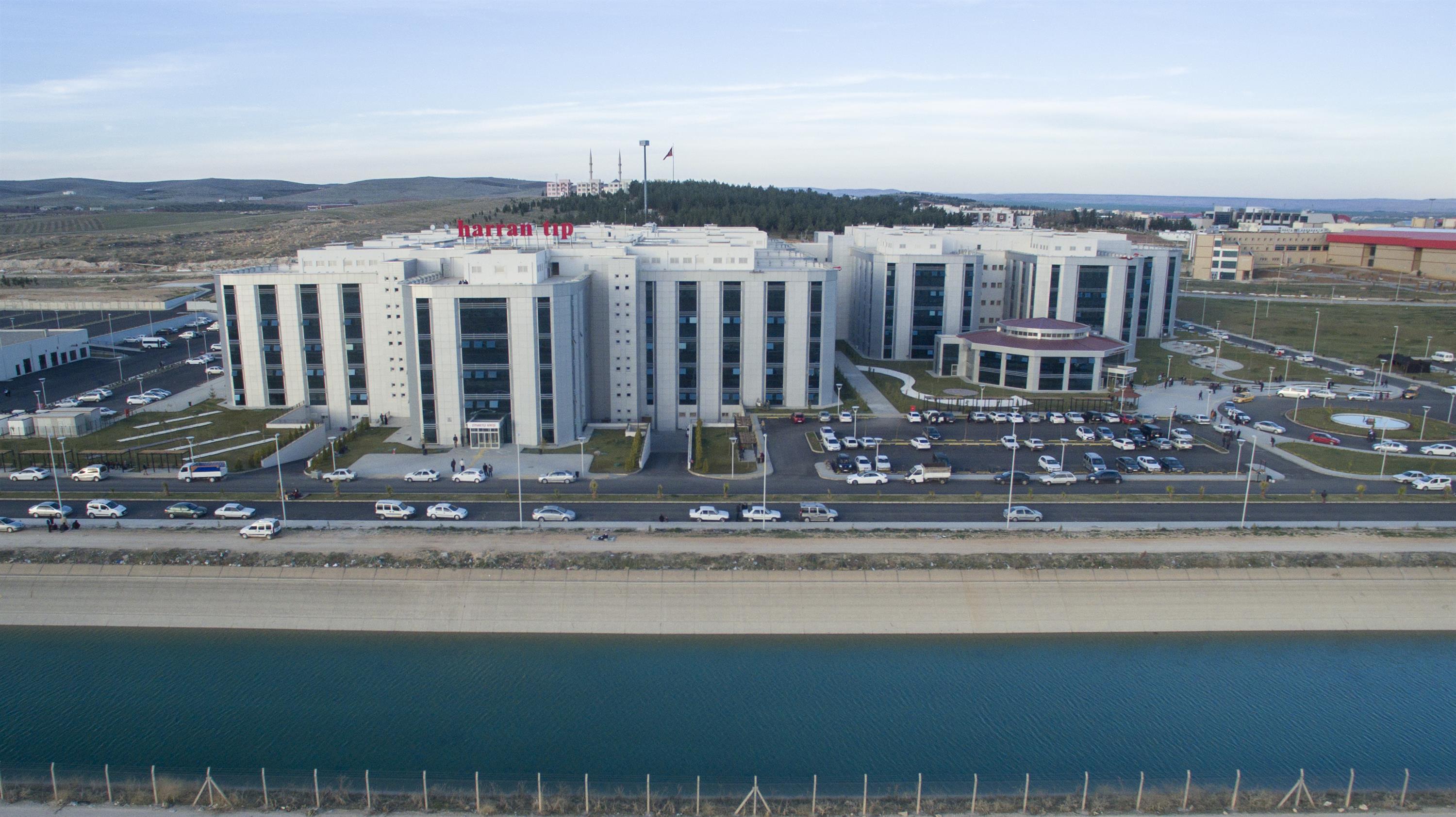 Kampüs Meydanı